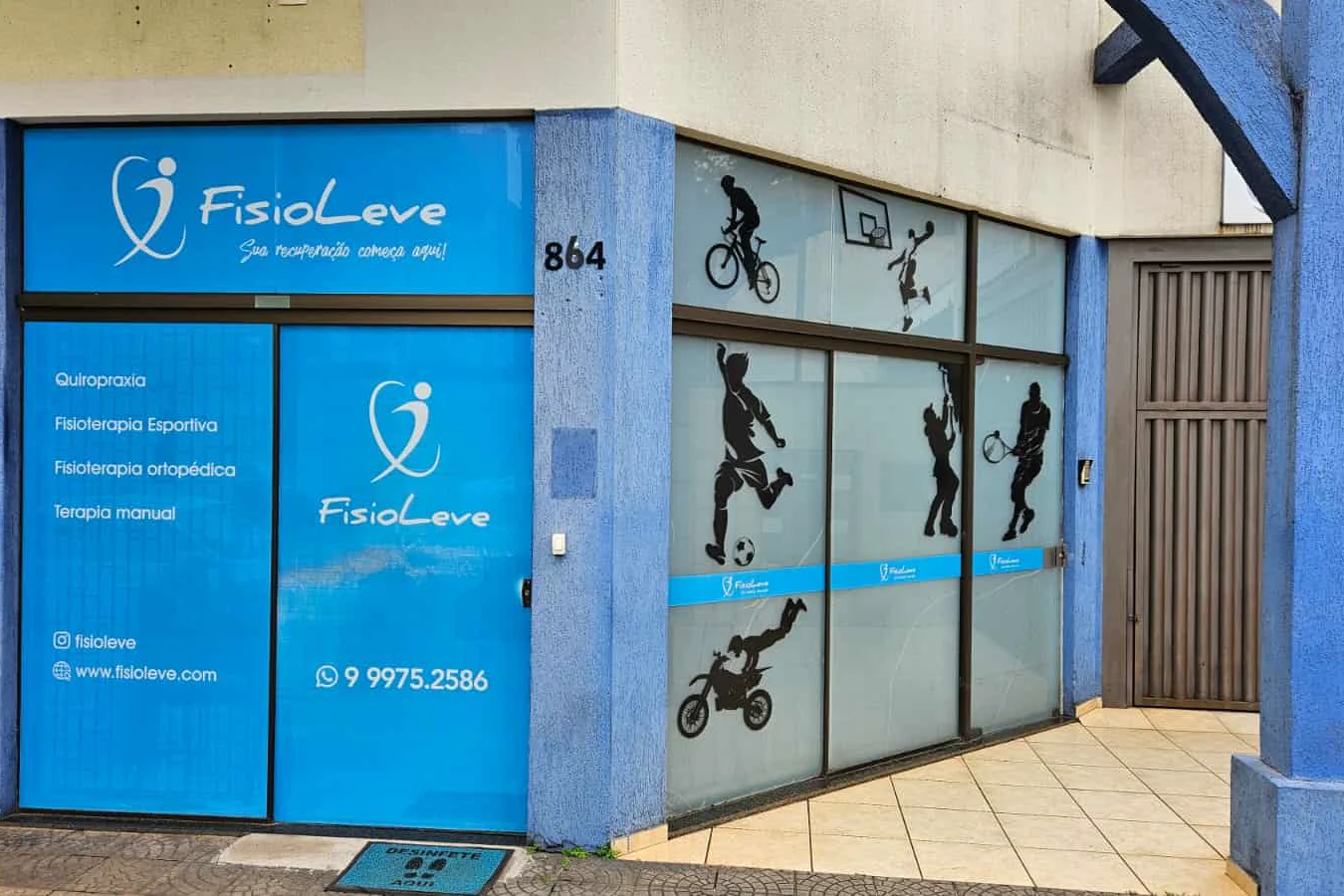 Fachada da Clínica FisioLeve na R. Néo Alves Martins, 864, em Maringá