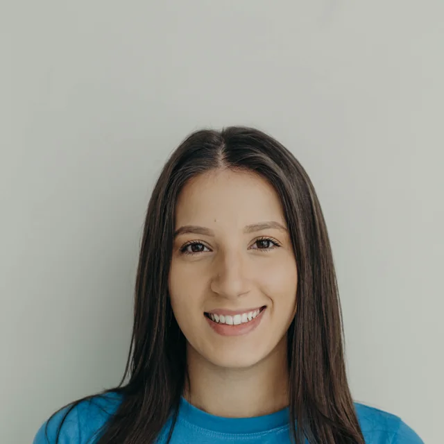 Retrato de Dra. Gabriele Guido, da Clínica FisioLeve