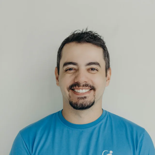 Retrato de Dr. Paulo Henrique Bueno, da Clínica FisioLeve